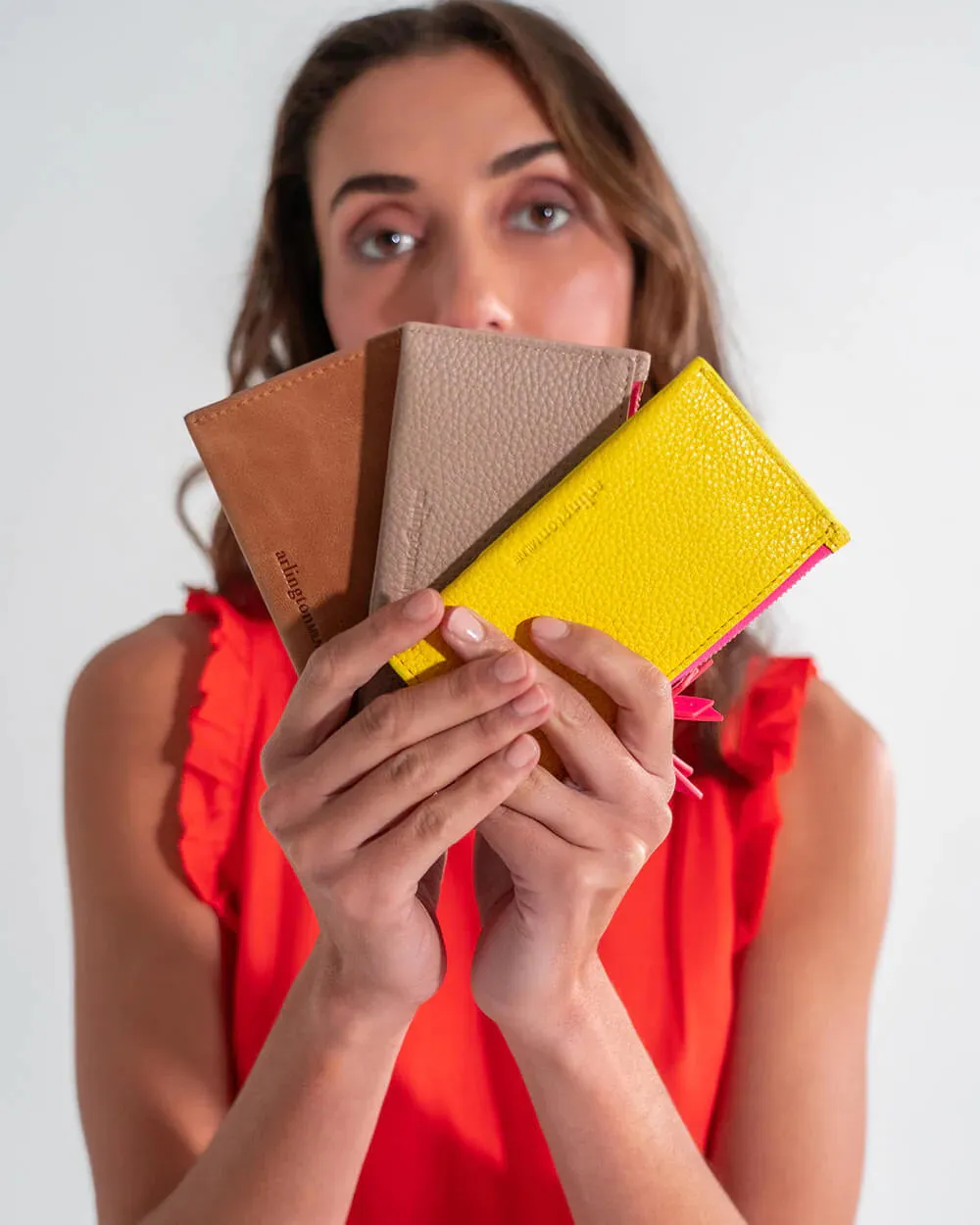Arlington Milne | Compact Wallet | Fawn Pebble
